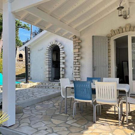 Adorable petite maison à 400m de la mer Villa Saint-Georges-de-Didonne Esterno foto