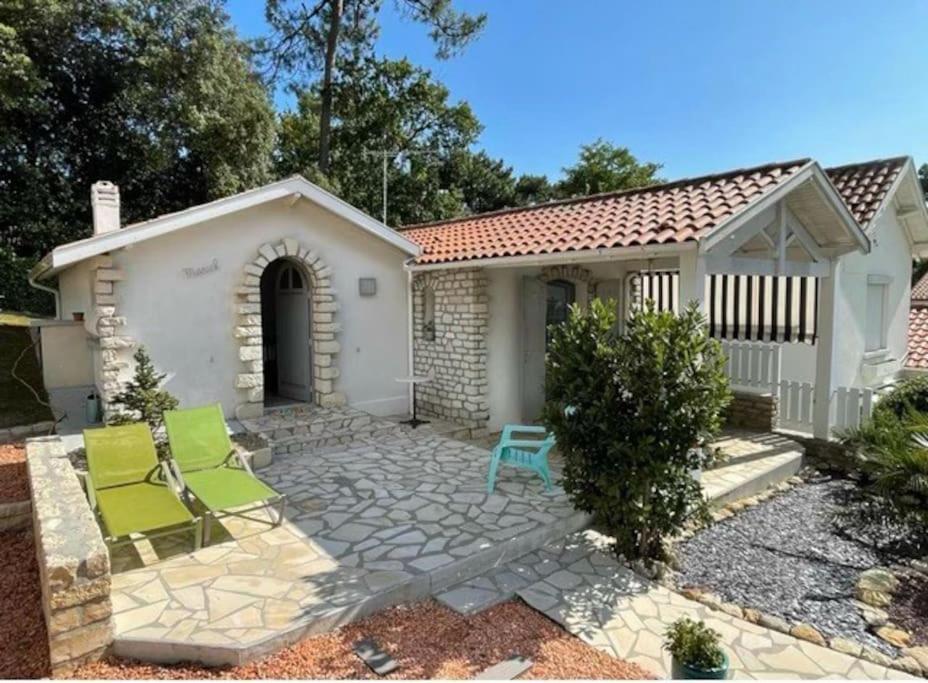 Adorable petite maison à 400m de la mer Villa Saint-Georges-de-Didonne Esterno foto