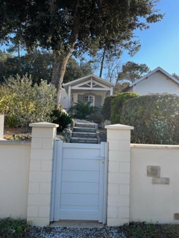 Adorable petite maison à 400m de la mer Villa Saint-Georges-de-Didonne Esterno foto